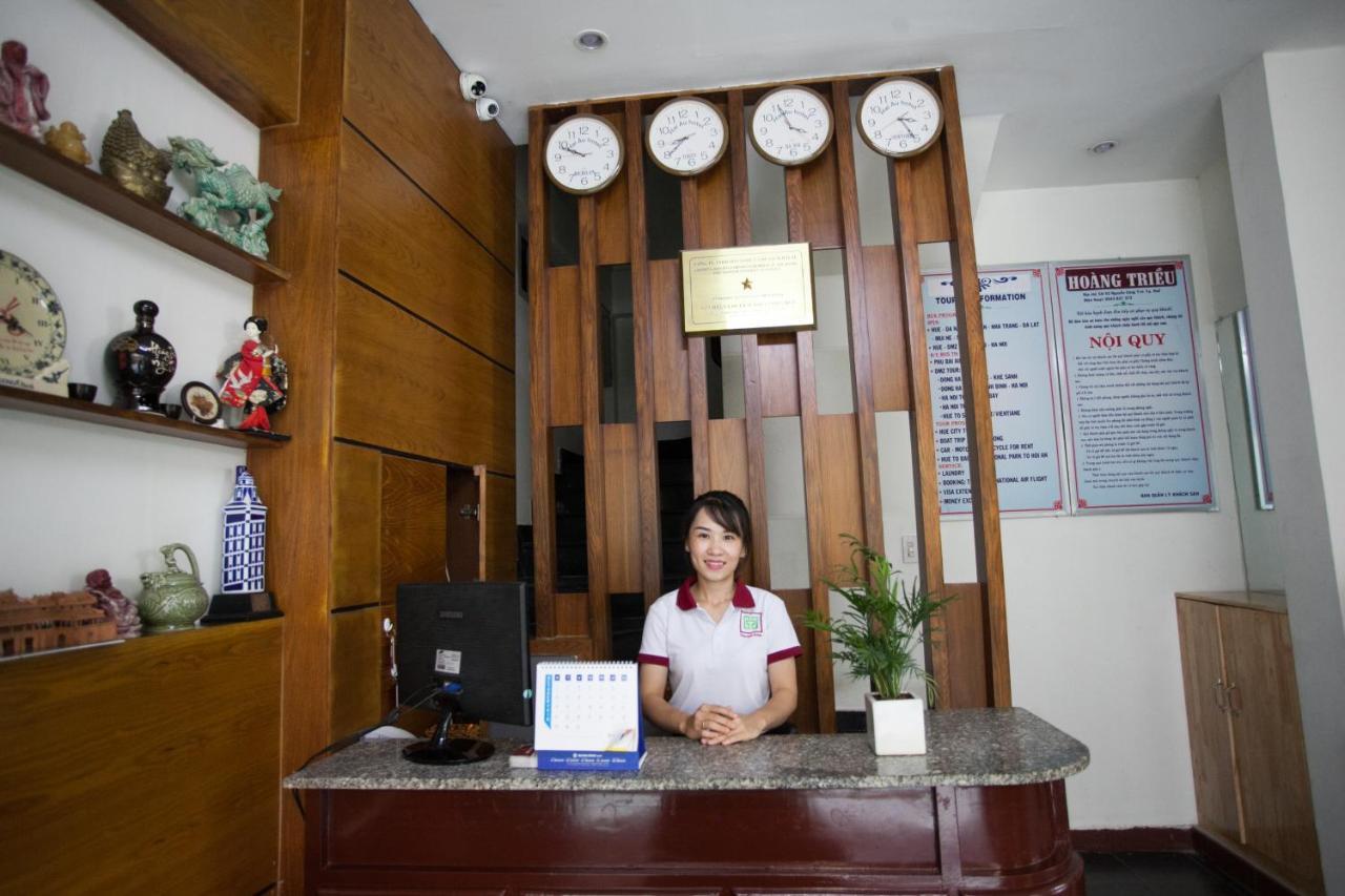 Hoang Trieu Hotel Хуе Екстериор снимка